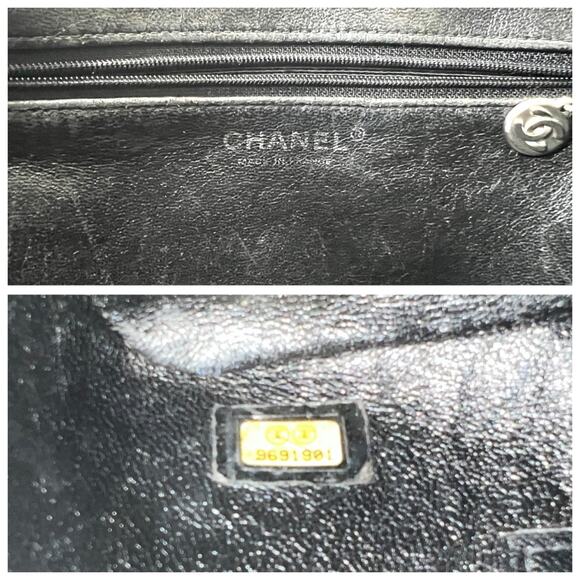Chanel CC Caviar Leather Medallion Shoulder Bag - Picture 6 of 7